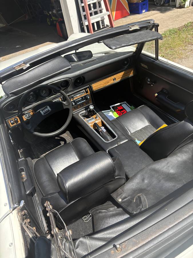 Jensen-healey-1974-white-3