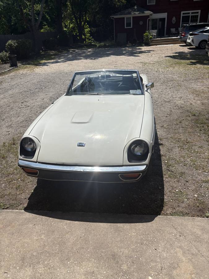 Jensen-healey-1974-white