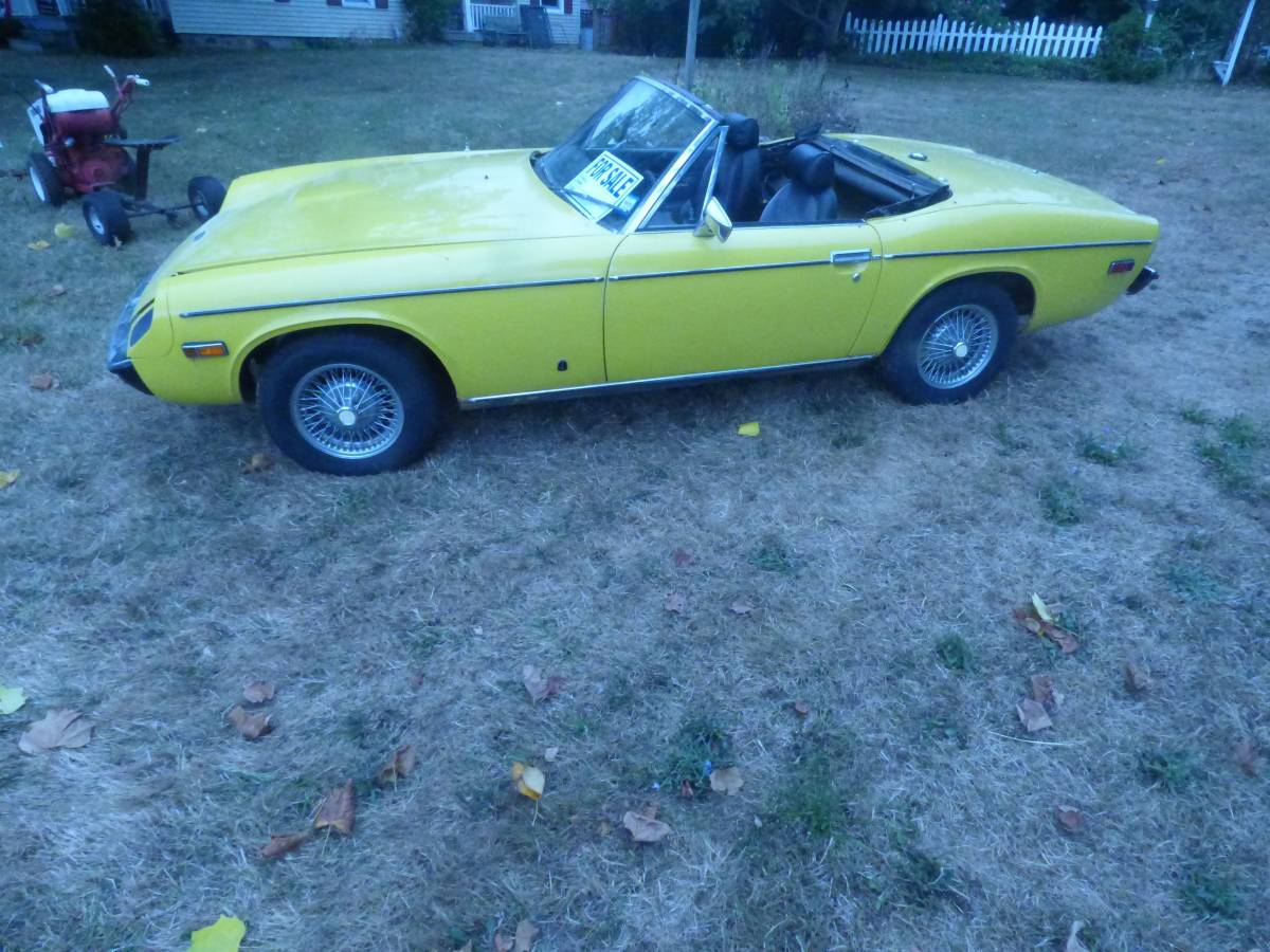 Jensen-healey-1974-yellow-3