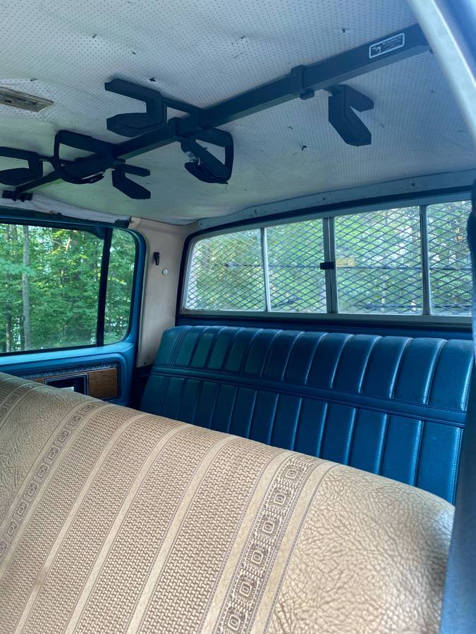 K20-squarebody-1981-blue-2