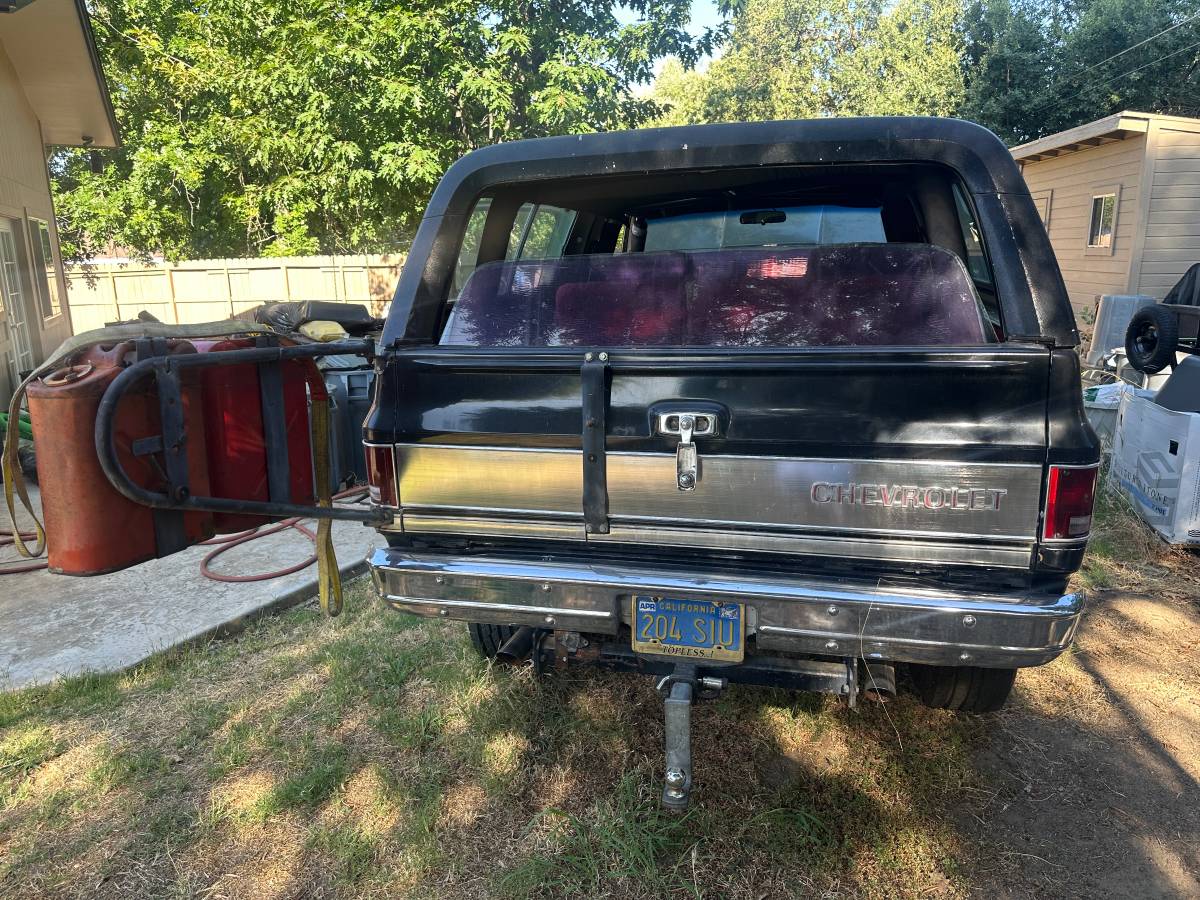 K5-blazer-1977-black-10