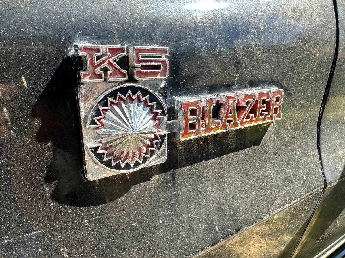 K5-blazer-1977-black-6