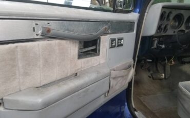 K5-blazer-scottsdale-1982-blue-1
