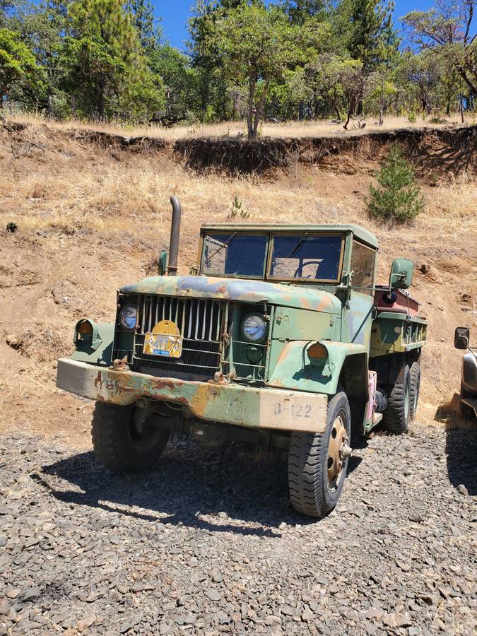 Kaiser-duece-and-a-half-6x6-diesel-1968-green