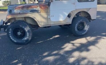 Kaiser-jeep-cj5-1966