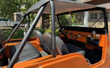 Kaiser-jeep-cj5-1969-orange-5
