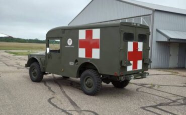 Kaiser-jeep-m725-1969-green-1