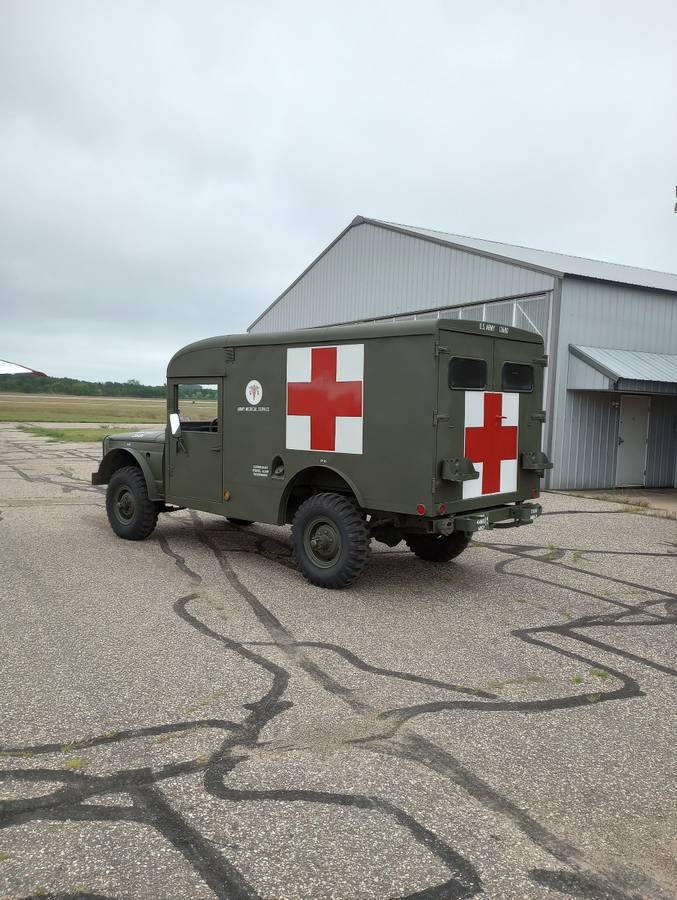 Kaiser-jeep-m725-1969-green-1