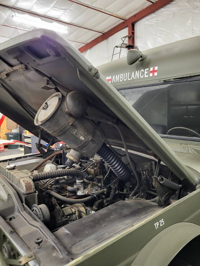 Kaiser-jeep-m725-1969-green-7