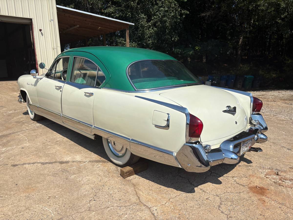 Kaiser-manhattan-1953-white-8