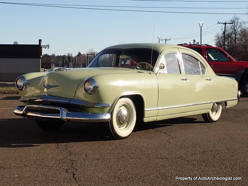 Kaiser-traveler-1953-green-1