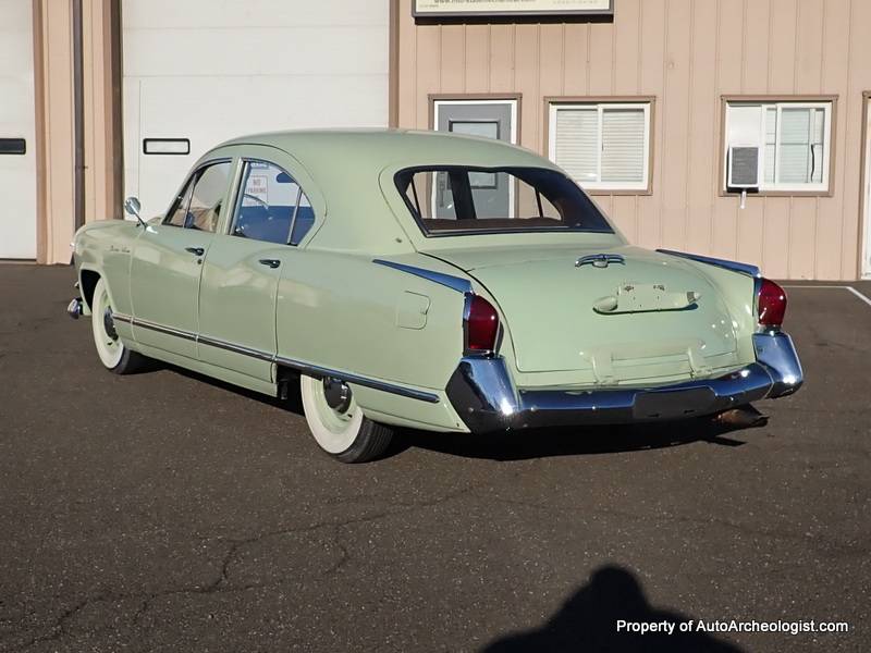 Kaiser-traveler-1953-green-2