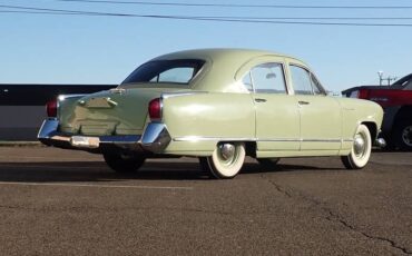 Kaiser-traveler-1953-green-5
