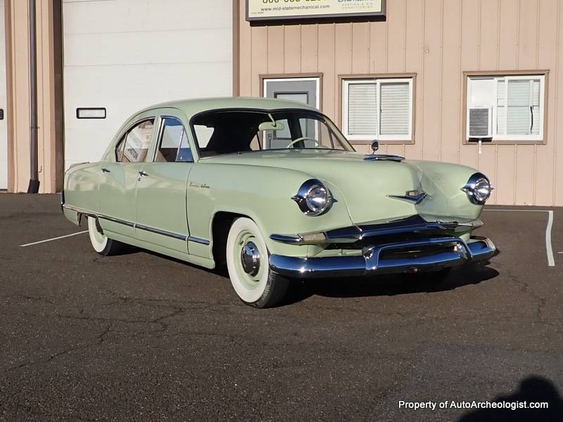 Kaiser-traveler-1953-green-6