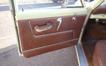 Kaiser-traveler-1953-green-8