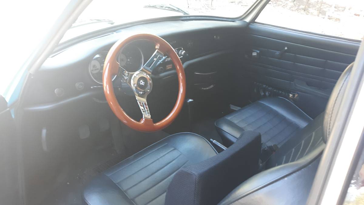 Karmann-ghia-1974-blue-4