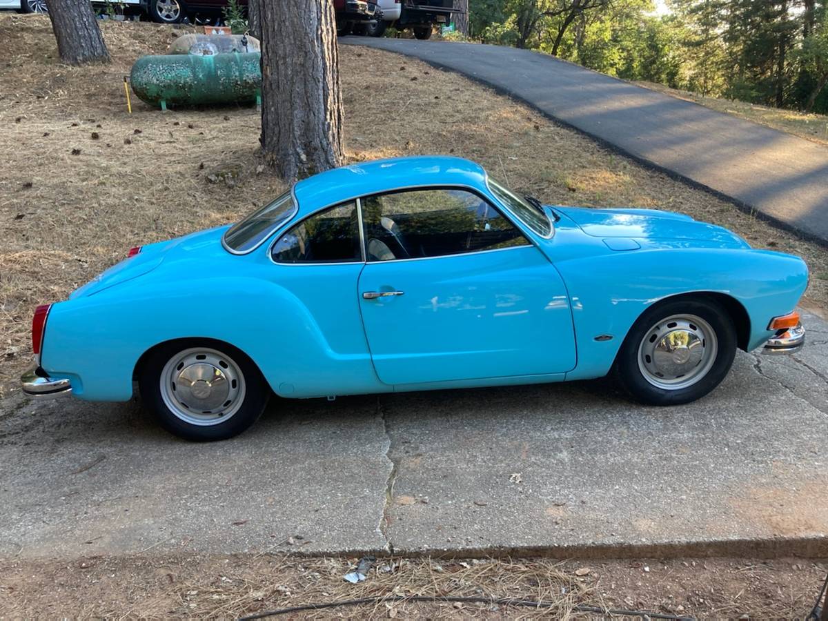 Karmann-ghia-1974-blue