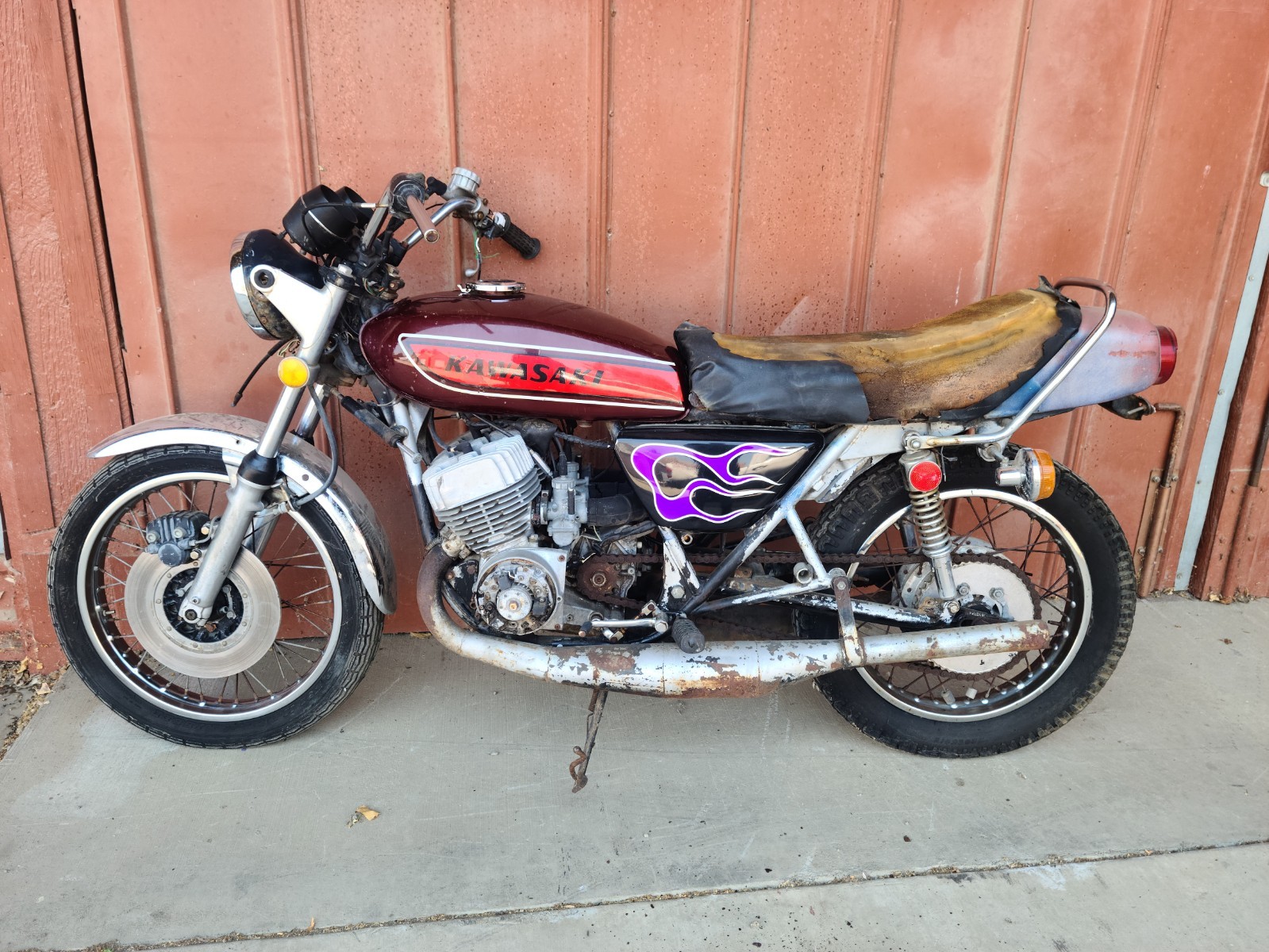 Kawasaki-H2-750-Mach-IV-Triple-1975-13