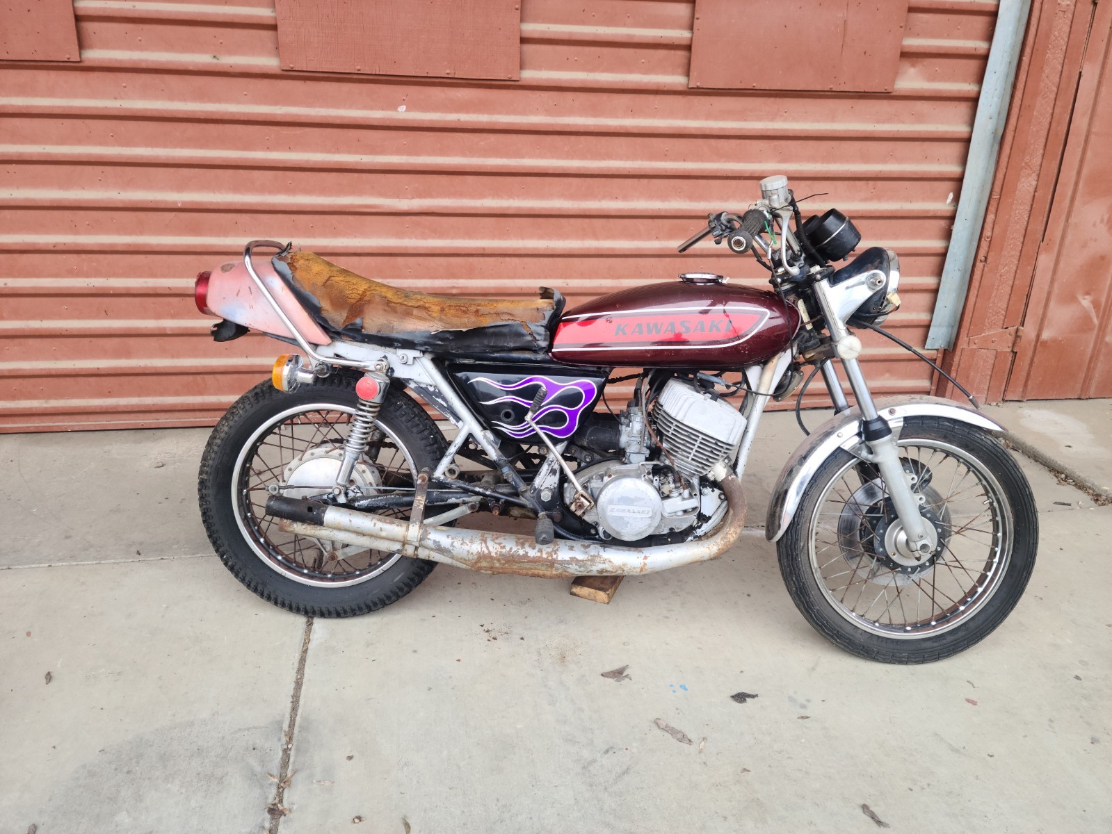 Kawasaki-H2-750-Mach-IV-Triple-1975