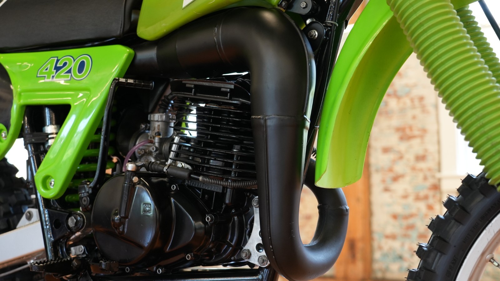 Kawasaki-KX-1980-25