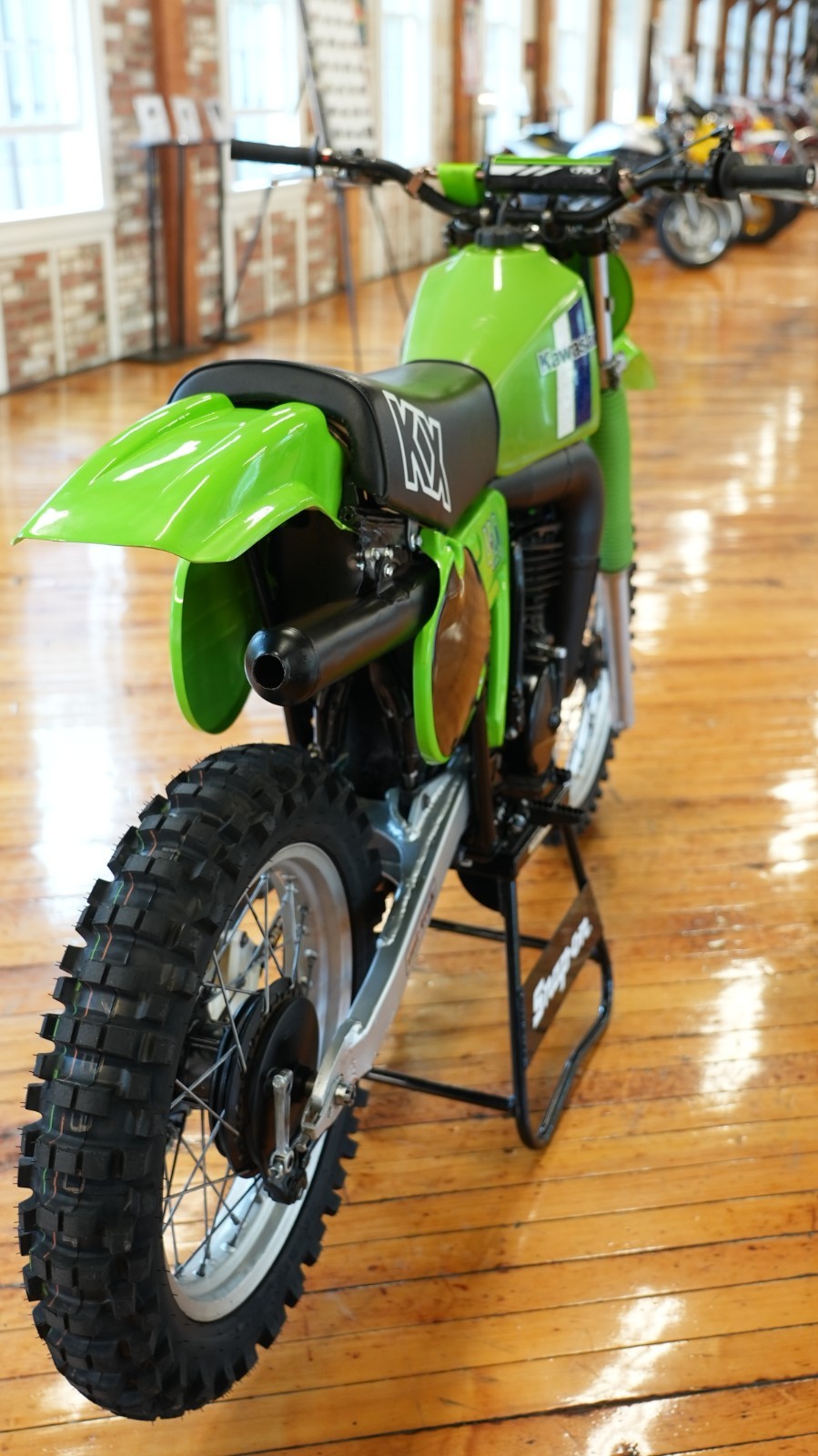 Kawasaki-KX-1980-4