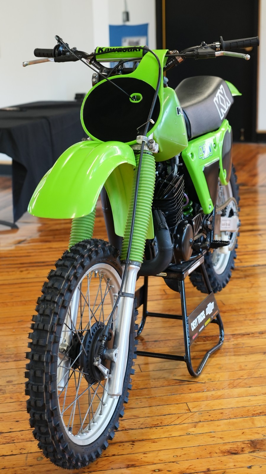 Kawasaki-KX-1980-8