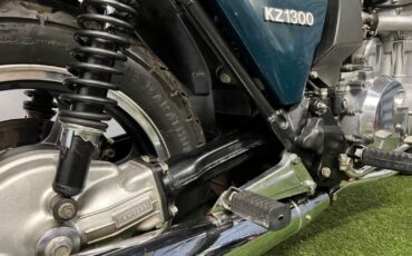 Kawasaki-KZ1300-1979-11