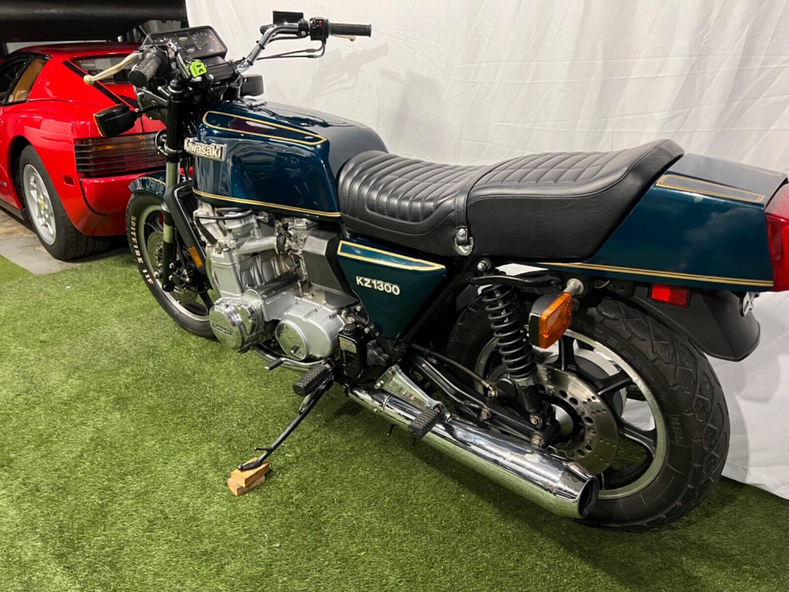 Kawasaki-KZ1300-1979-2