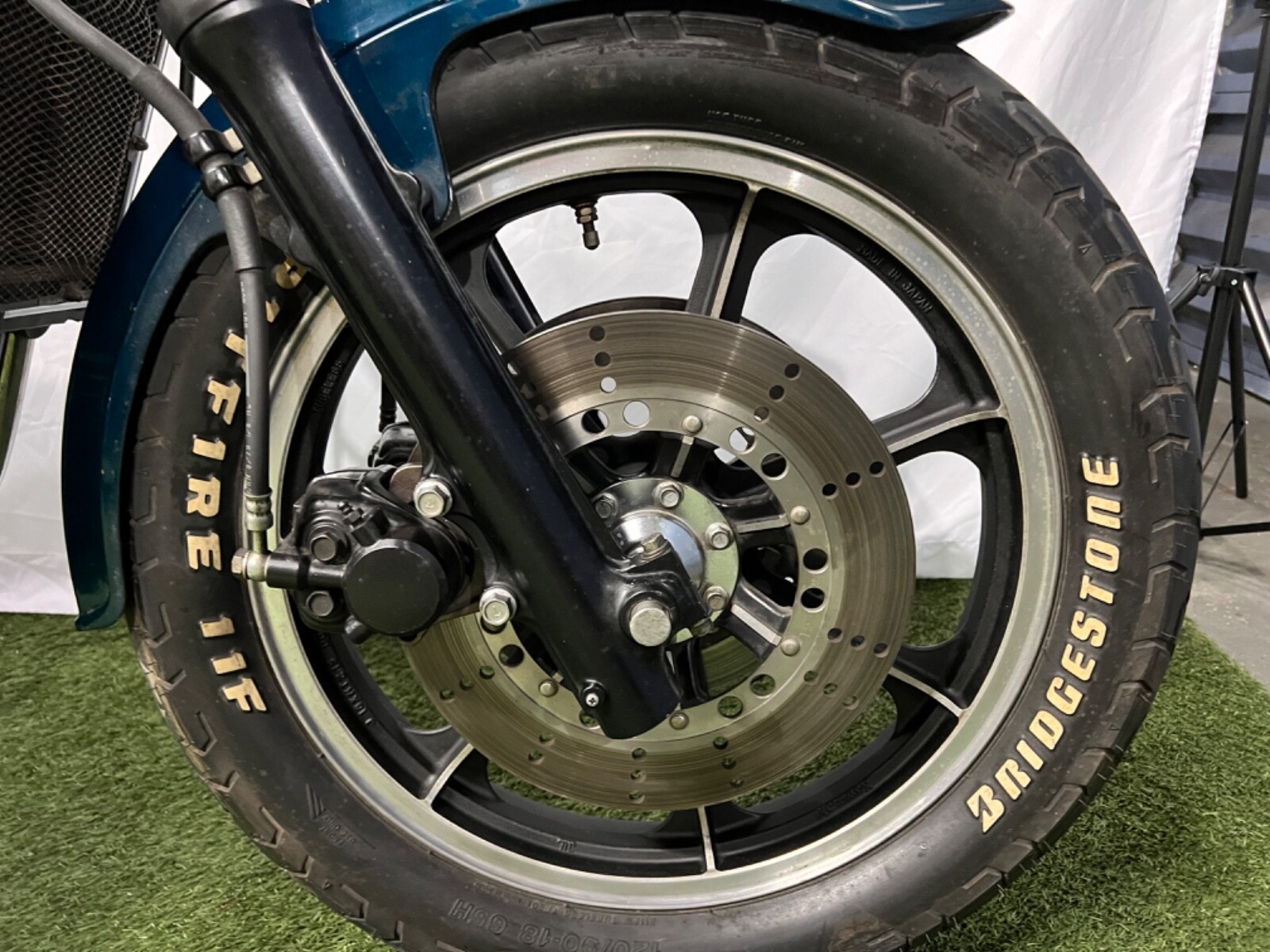 Kawasaki-KZ1300-1979-9
