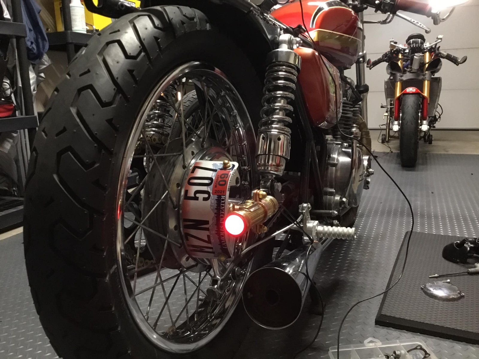 Kawasaki-Kz400-1975-1