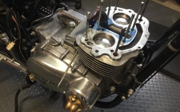 Kawasaki-Kz400-1975-4