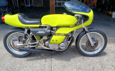 Kawasaki-Z1-900-Rickman-CR-1975-1