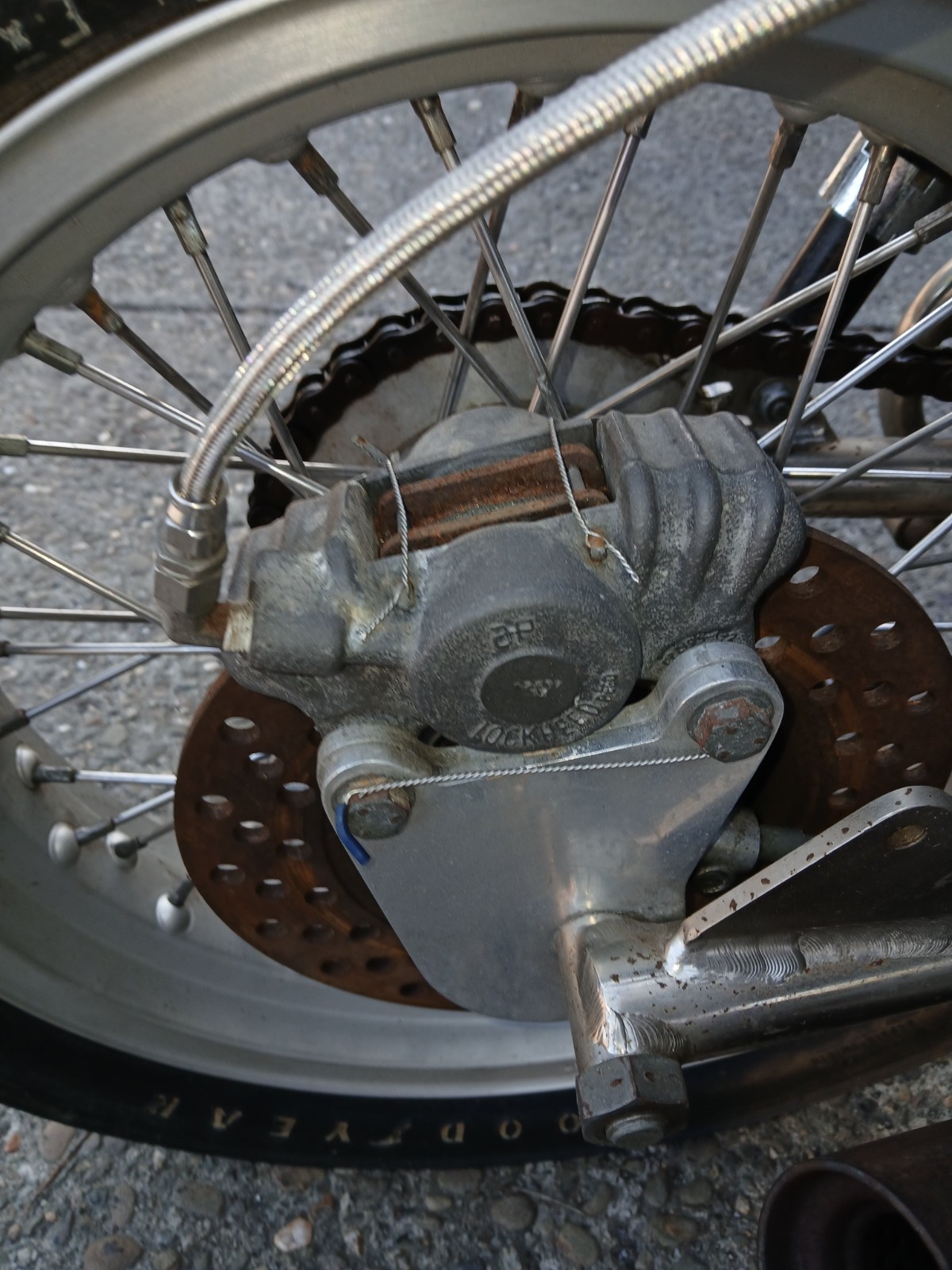 Kawasaki-Z1-900-Rickman-CR-1975-19