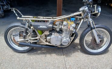 Kawasaki-Z1-900-Rickman-CR-1975-6