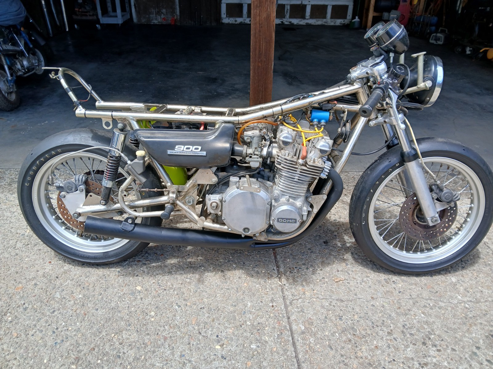 Kawasaki-Z1-900-Rickman-CR-1975-6