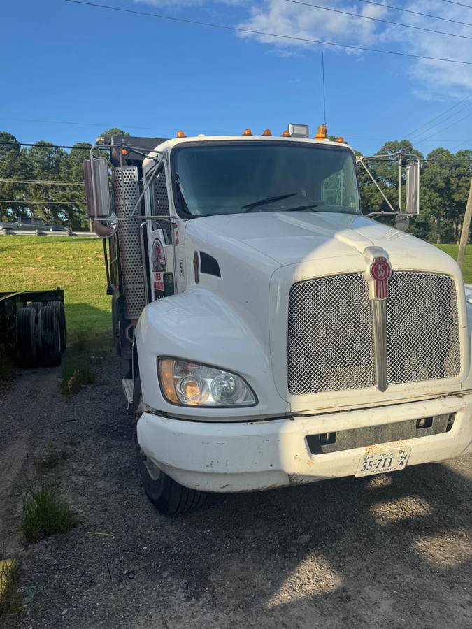 Kenworth-548ch-diesel-1982-white-2