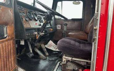 Kenworth-t8-series-diesel-1990-red-13