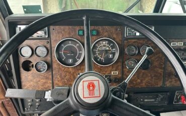 Kenworth-t8-series-diesel-1990-red-14
