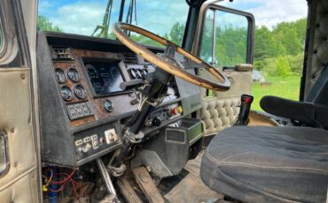 Kenworth-w900b-diesel-1988-16