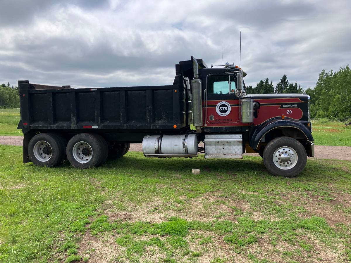 Kenworth-w900b-diesel-1988