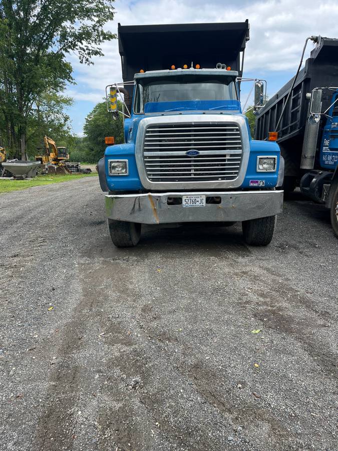 L9000-ford-diesel-1989-blue-1