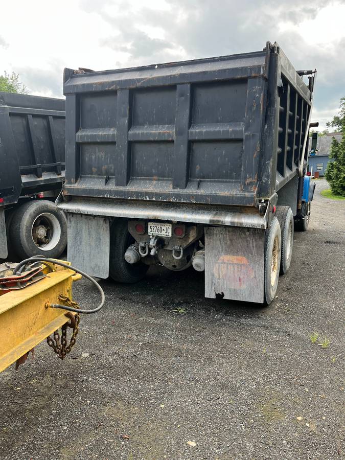 L9000-ford-diesel-1989-blue-3