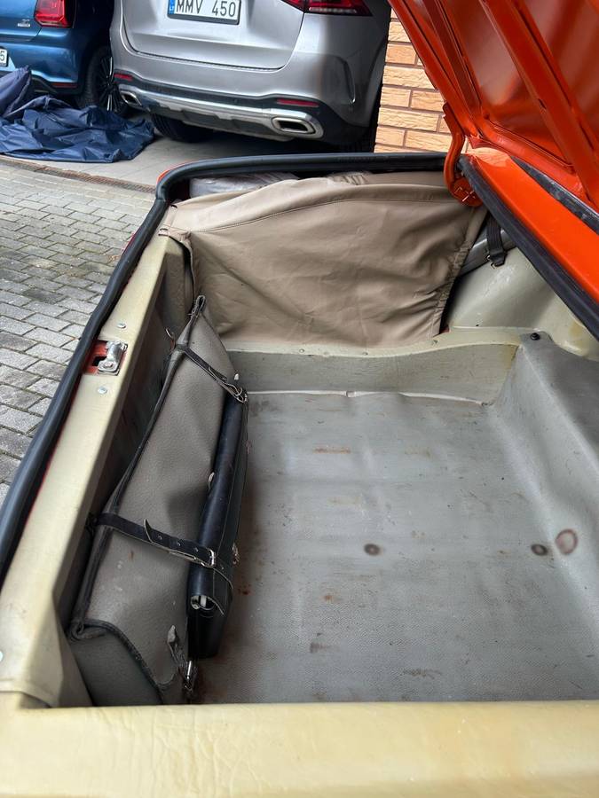 Lada-2103-1977-orange-10