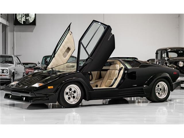 Lamborghini-Countach-1989-Coupe-1