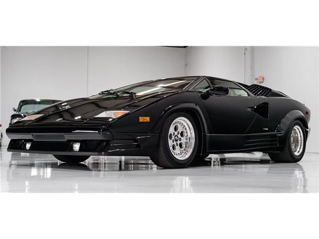 Lamborghini-Countach-1989-Coupe-11
