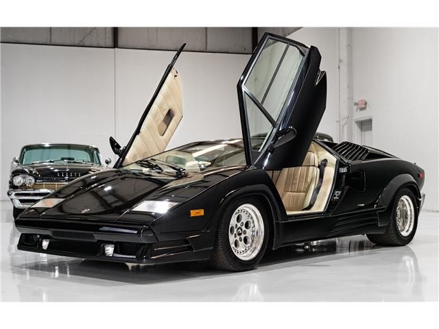 Lamborghini-Countach-1989-Coupe-12
