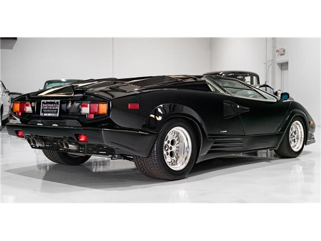 Lamborghini-Countach-1989-Coupe-13