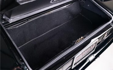 Lamborghini-Countach-1989-Coupe-15