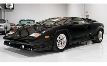 Lamborghini-Countach-1989-Coupe-2