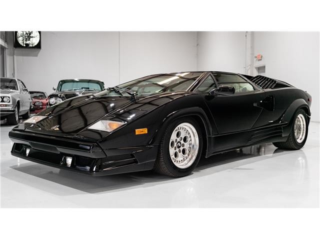 Lamborghini-Countach-1989-Coupe-2
